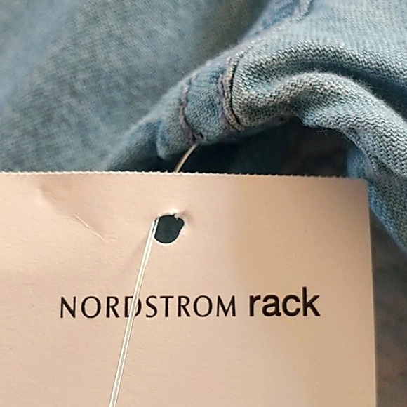 Caslon, Nordstrom Rack, Medium Light Wash Top, XS - Picture 4 of 9
